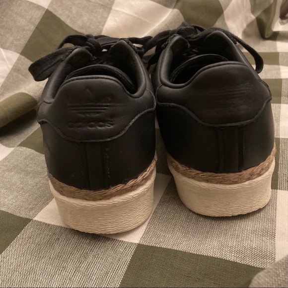 Adidas superstar shoes - Picture 3 of 3